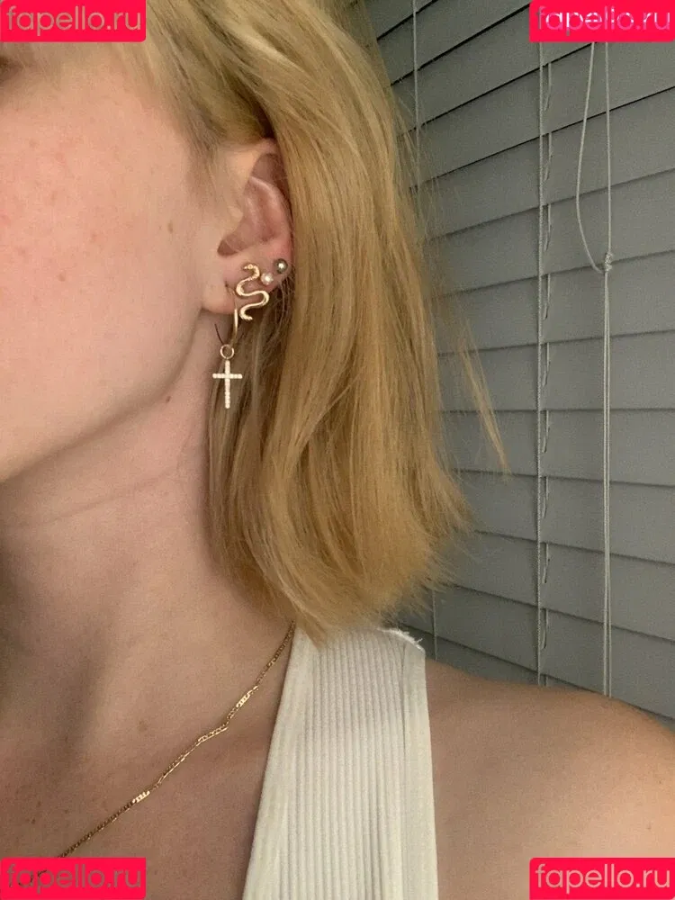 soph8983/Sophie43 Onlyfans Photo Gallery 