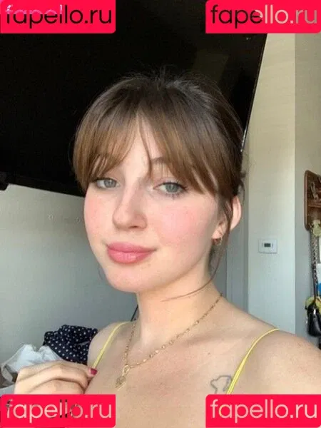 soph8983/Sophie43 Onlyfans Photo Gallery 