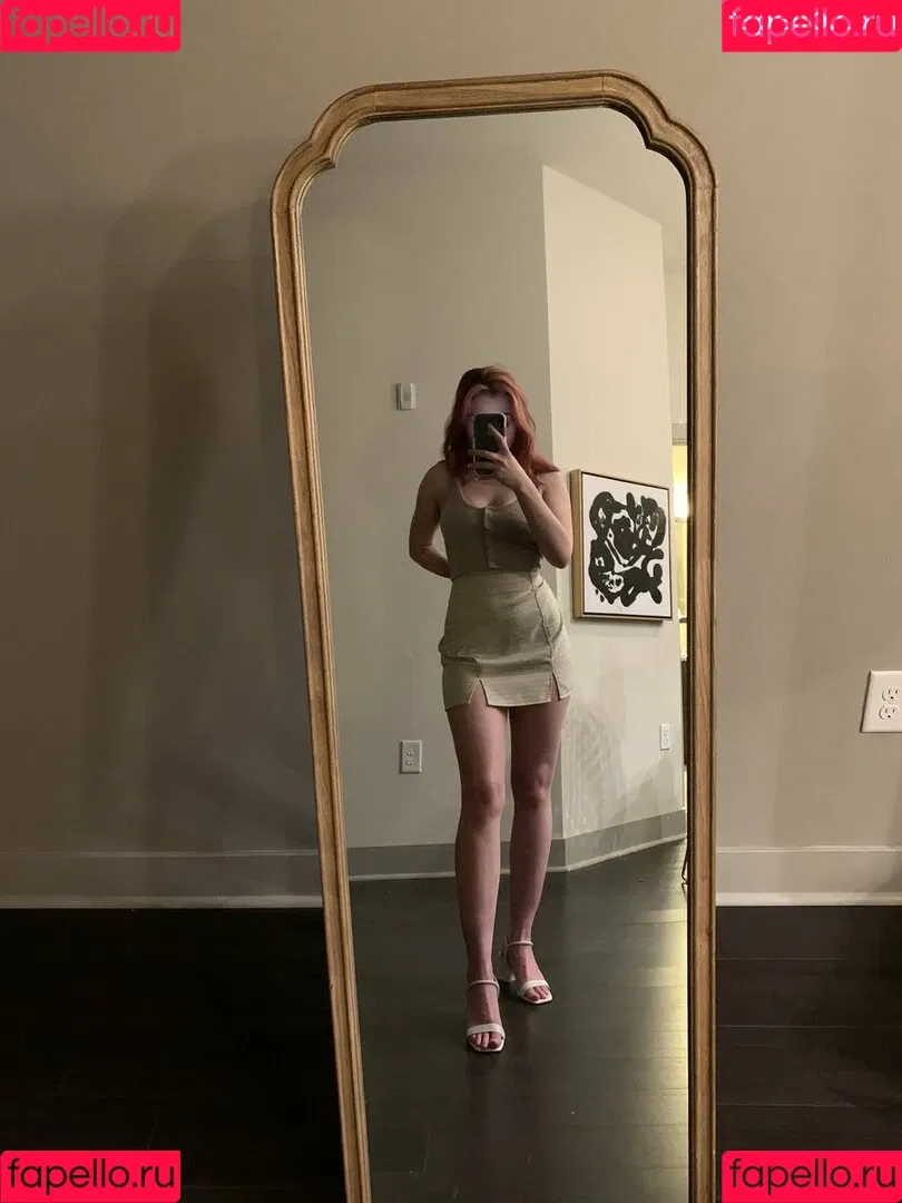 soph8983/Sophie43 Onlyfans Photo Gallery 