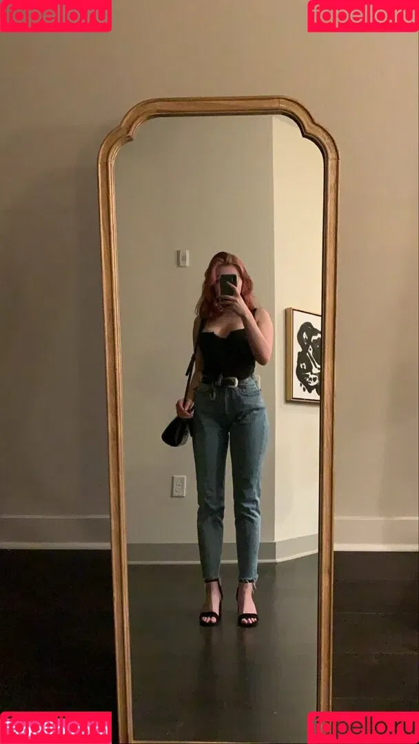 soph8983/Sophie43 Onlyfans Photo Gallery 