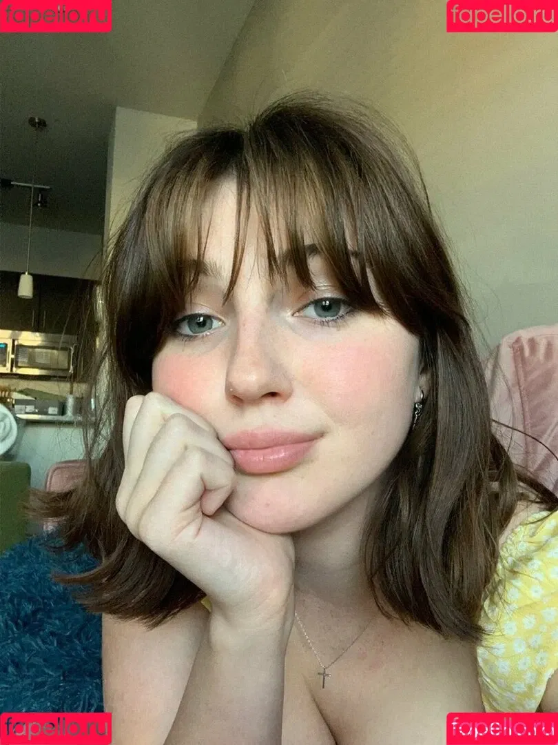 soph8983/Sophie43 Onlyfans Photo Gallery 
