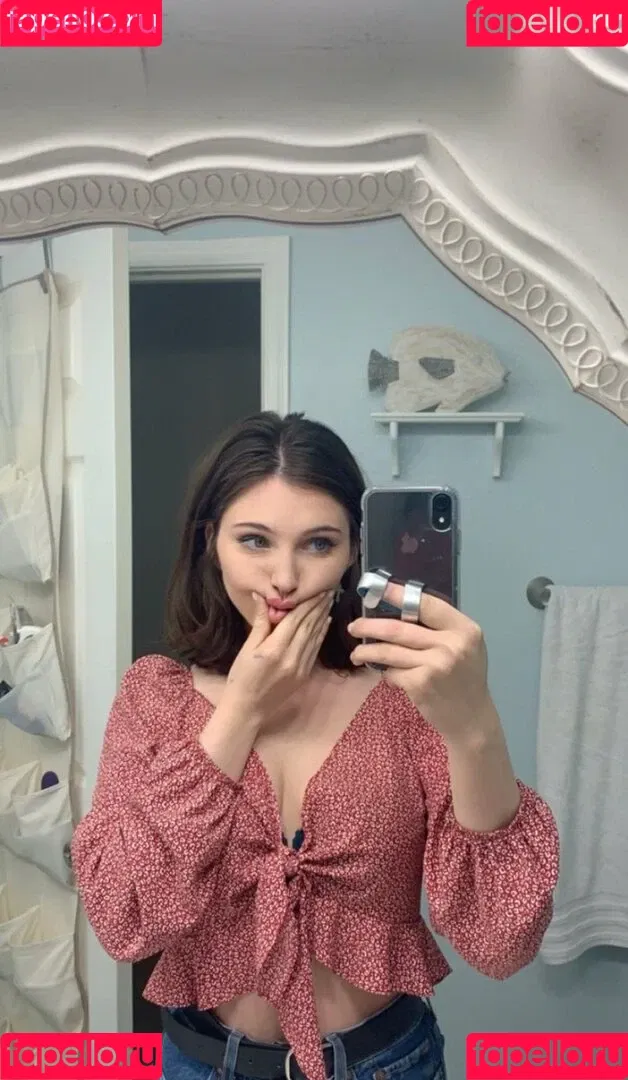 soph8983/Sophie43 Onlyfans Photo Gallery 