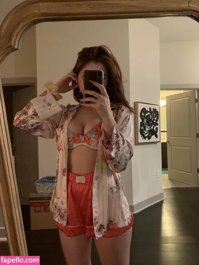 soph8983/Sophie43 Onlyfans Photo Gallery 