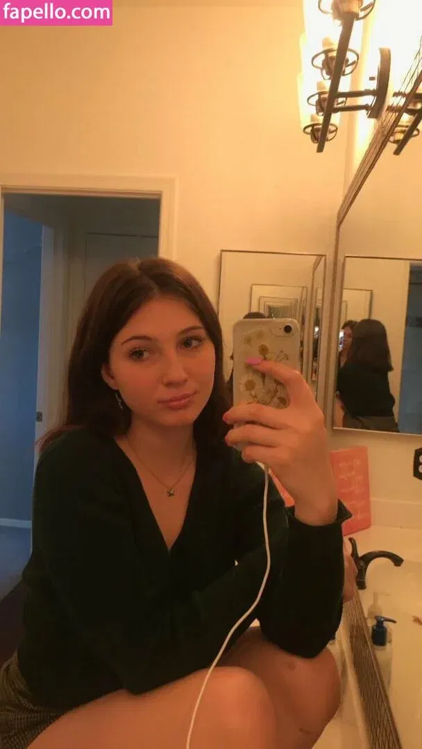 soph8983/Sophie43 Onlyfans Photo Gallery 