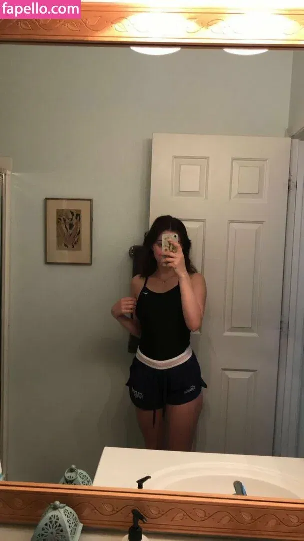 soph8983/Sophie43 Onlyfans Photo Gallery 