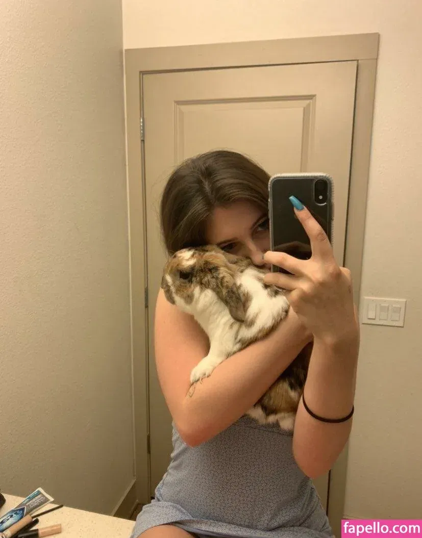 soph8983/Sophie43 Onlyfans Photo Gallery 