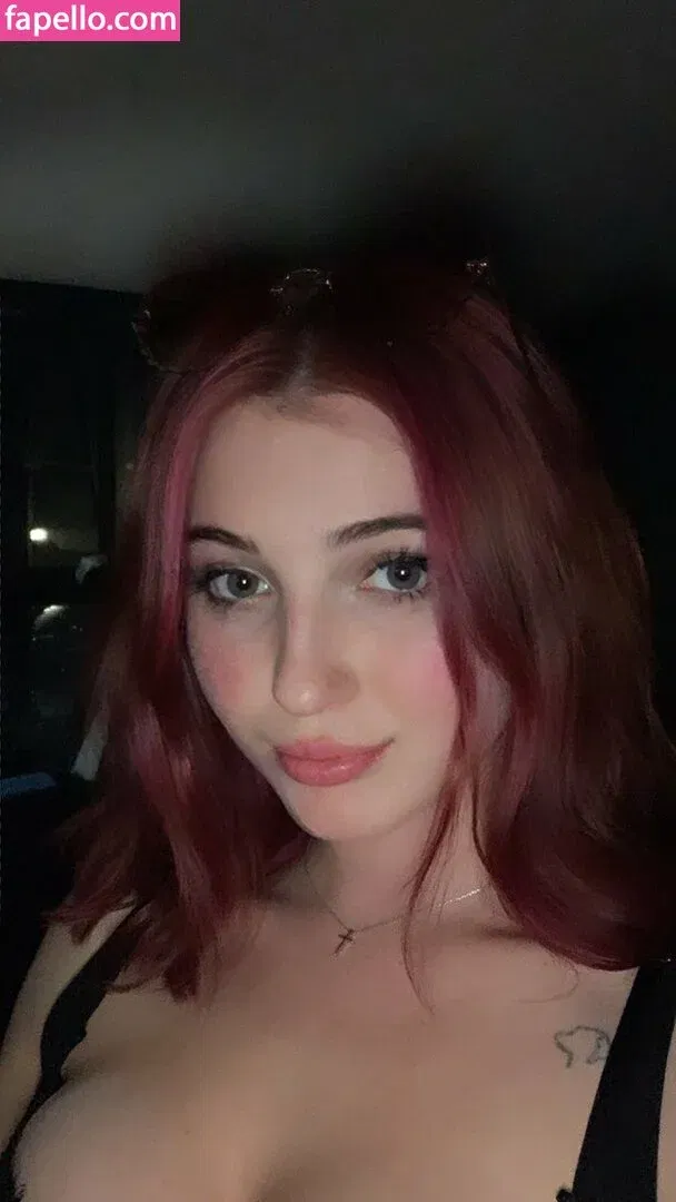 soph8983/Sophie43 Onlyfans Photo Gallery 