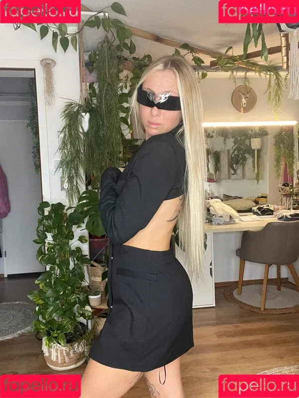 mariela_ella Onlyfans Photo Gallery 