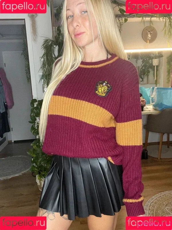 mariela_ella Onlyfans Photo Gallery 