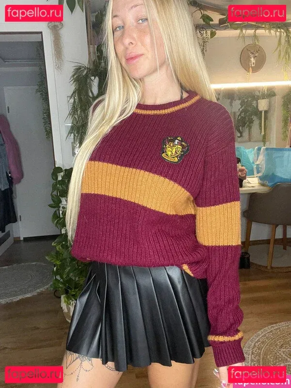 mariela_ella Onlyfans Photo Gallery 