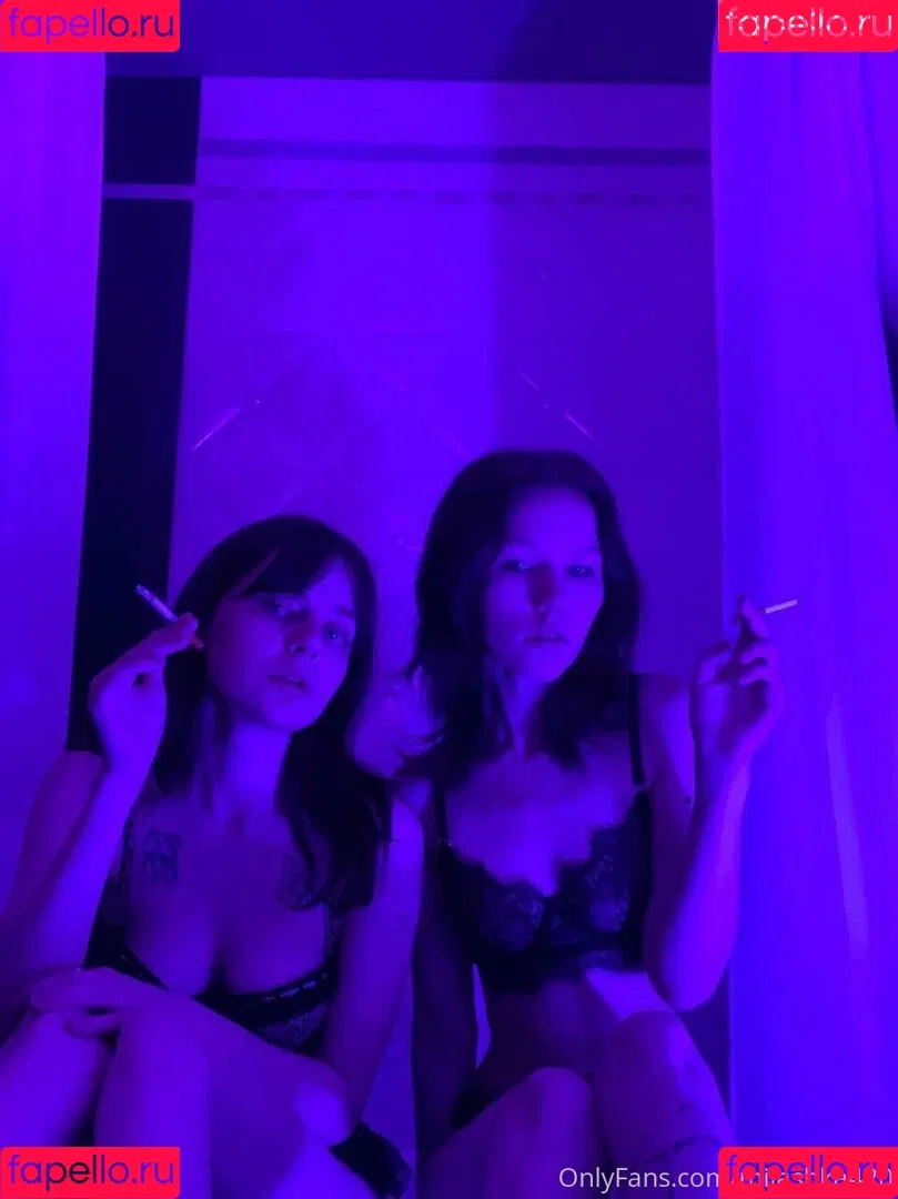 m00nscorpio Onlyfans Photo Gallery 
