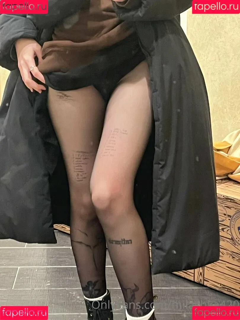 m00nscorpio Onlyfans Photo Gallery 