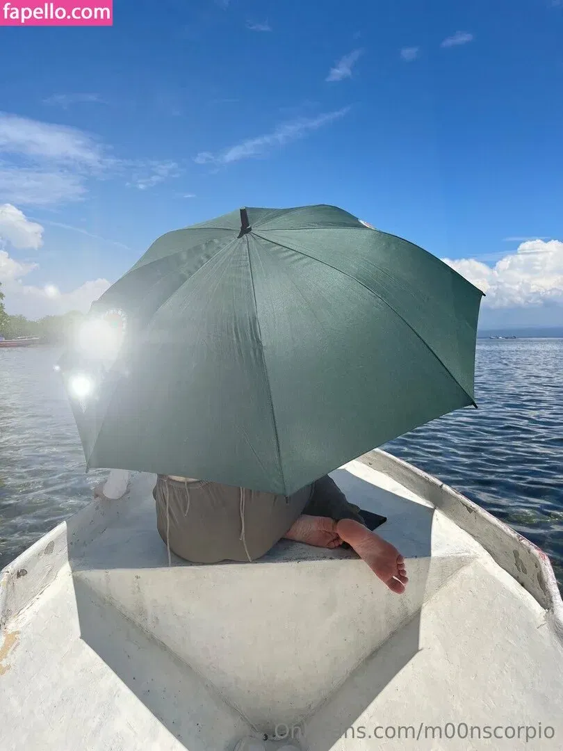 m00nscorpio Onlyfans Photo Gallery 