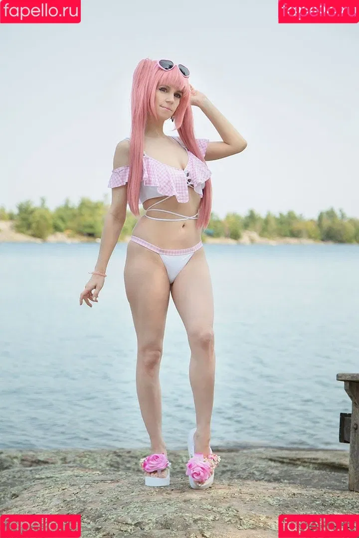 Little Finch Cosplay Onlyfans Photo Gallery 