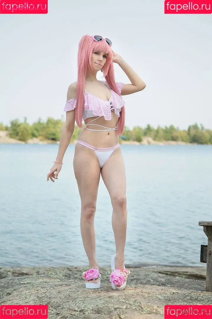 Little Finch Cosplay Onlyfans Photo Gallery 