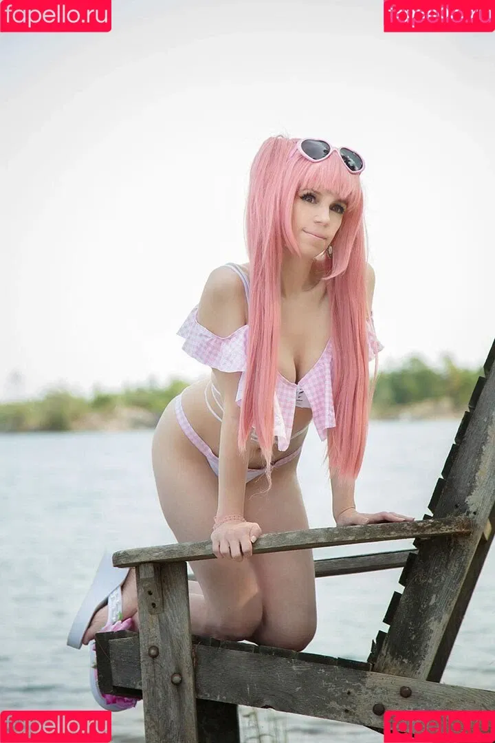 Little Finch Cosplay Onlyfans Photo Gallery 