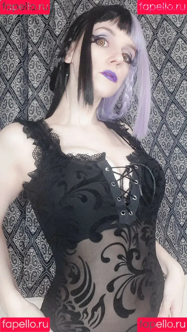 Little Finch Cosplay Onlyfans Photo Gallery 