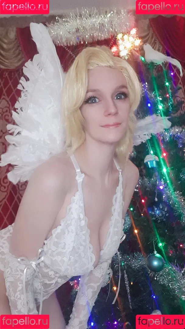 Little Finch Cosplay Onlyfans Photo Gallery 