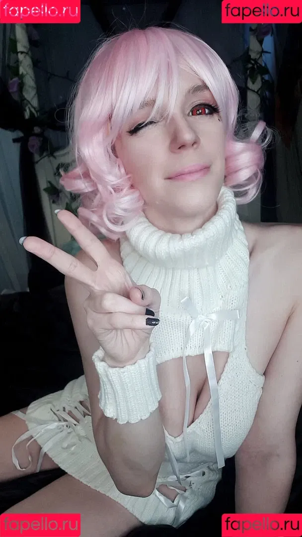 Little Finch Cosplay Onlyfans Photo Gallery 