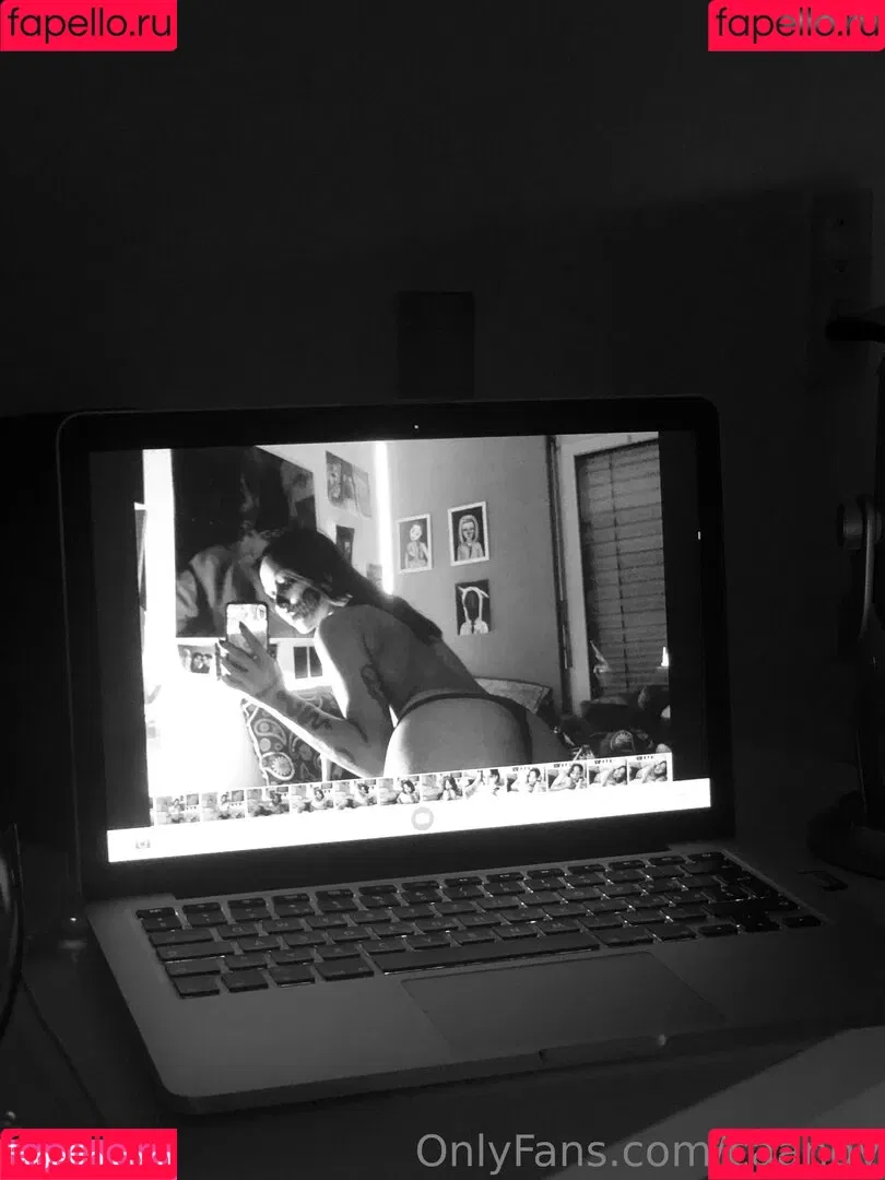 caandy Onlyfans Photo Gallery 