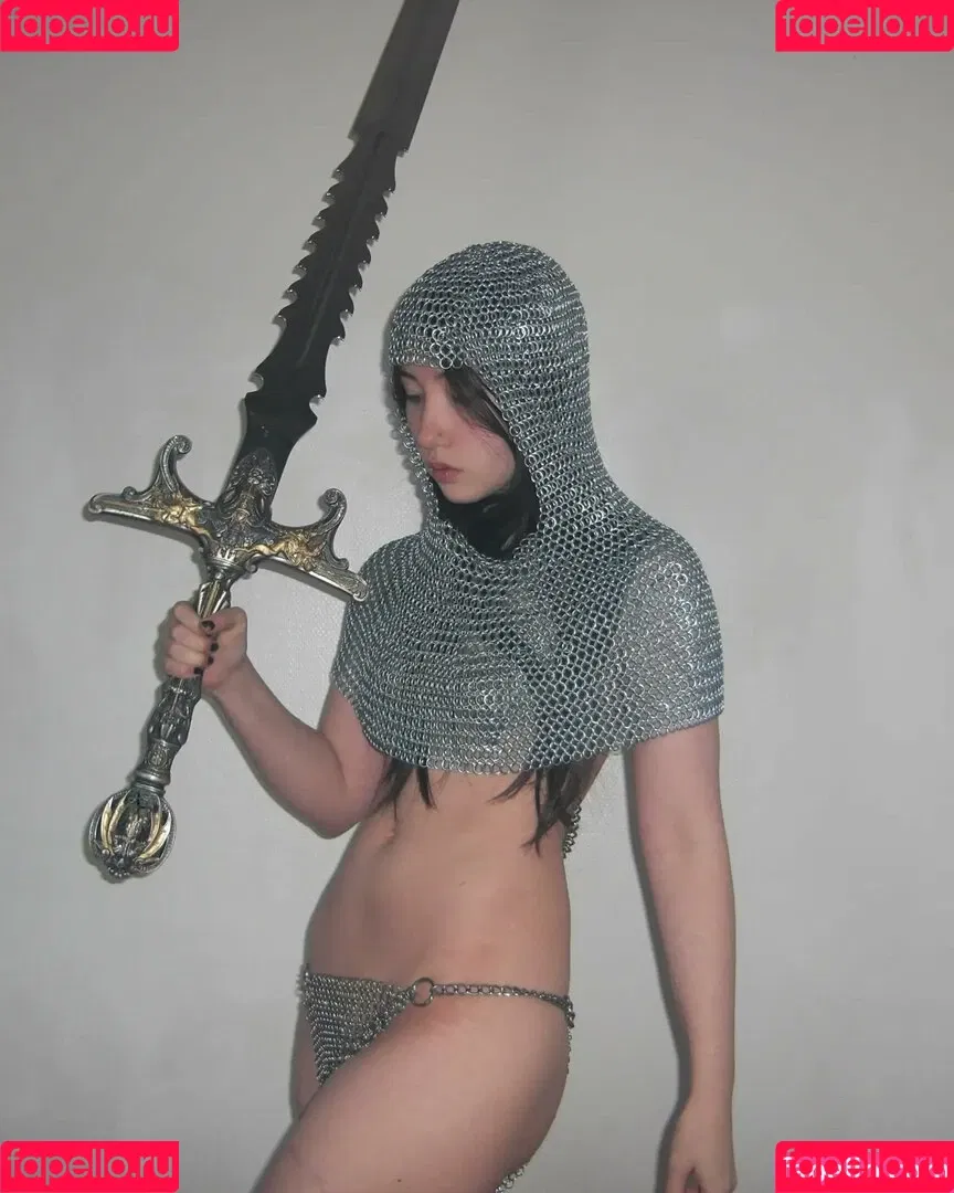 Armoured Elf Onlyfans Photo Gallery 