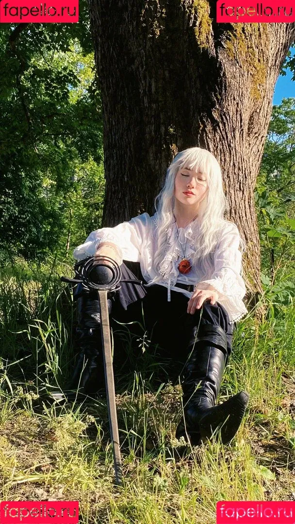 Armoured Elf Onlyfans Photo Gallery 