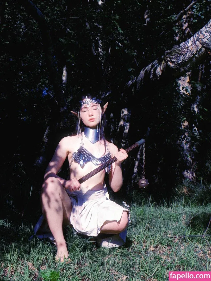 Armoured Elf Onlyfans Photo Gallery 