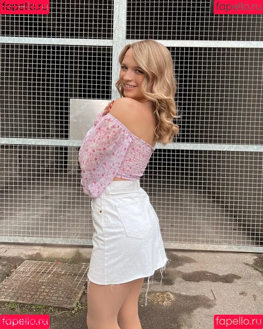 Lisa Küppers Onlyfans Photo Gallery 