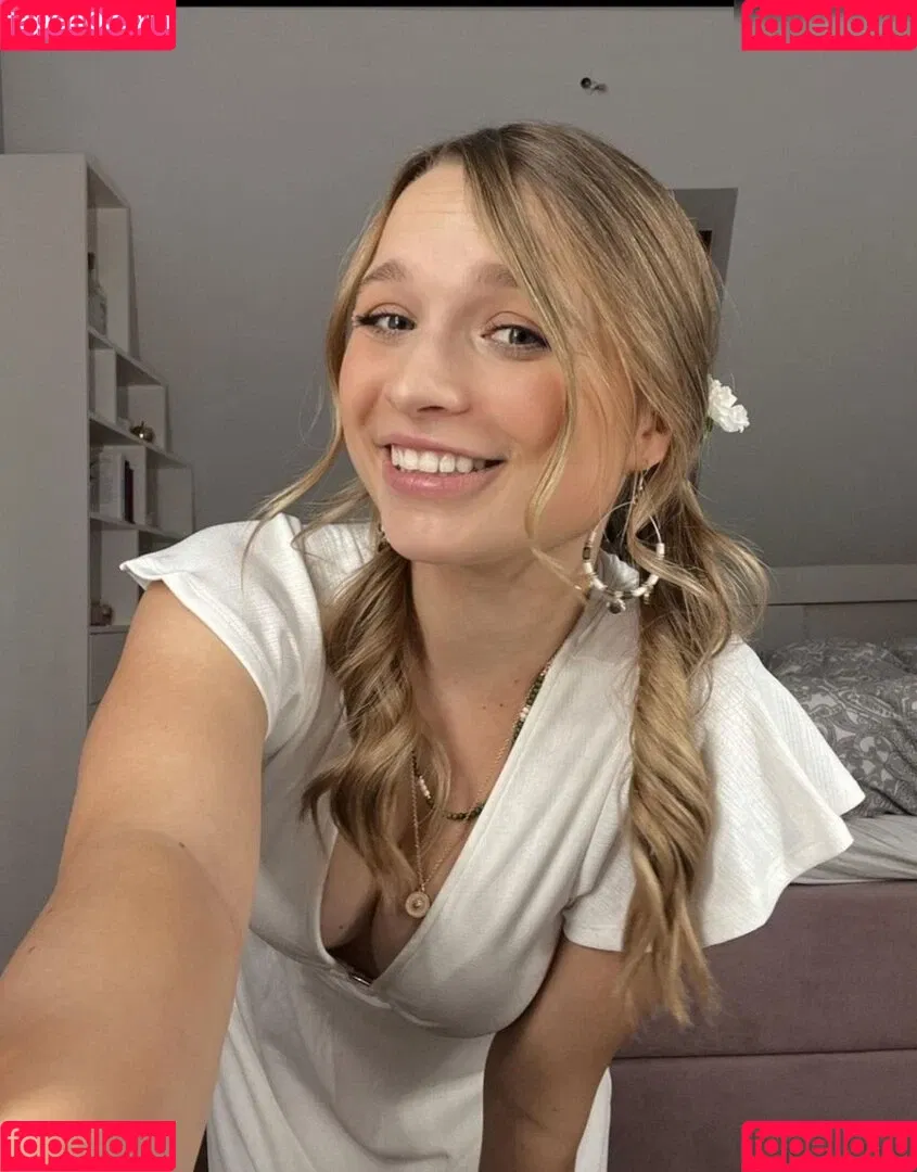 Lisa Küppers Onlyfans Photo Gallery 