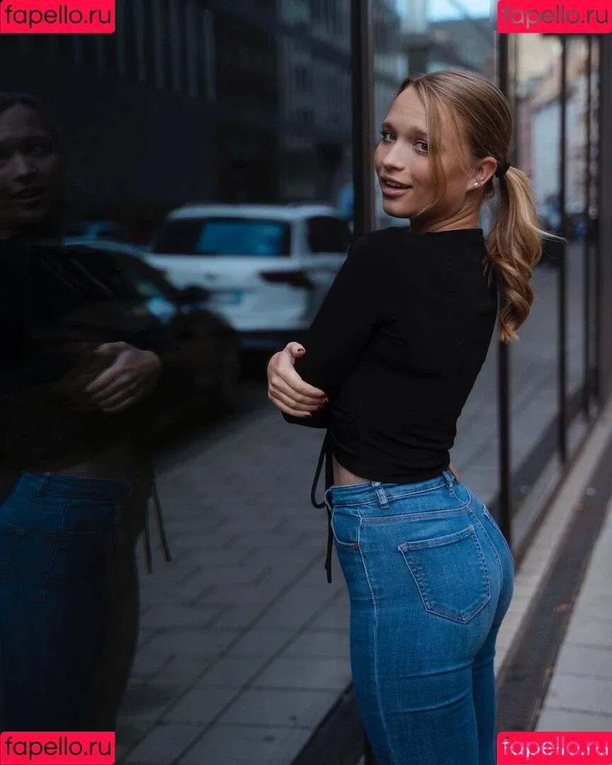 Lisa Küppers Onlyfans Photo Gallery 