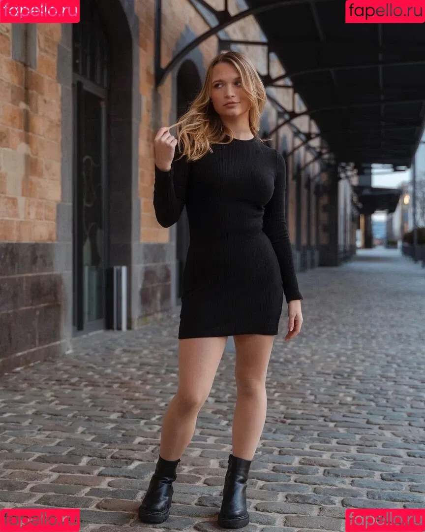 Lisa Küppers Onlyfans Photo Gallery 