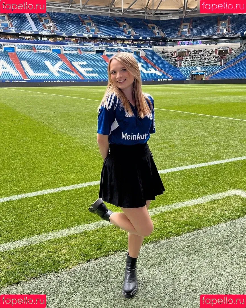Lisa Küppers Onlyfans Photo Gallery 