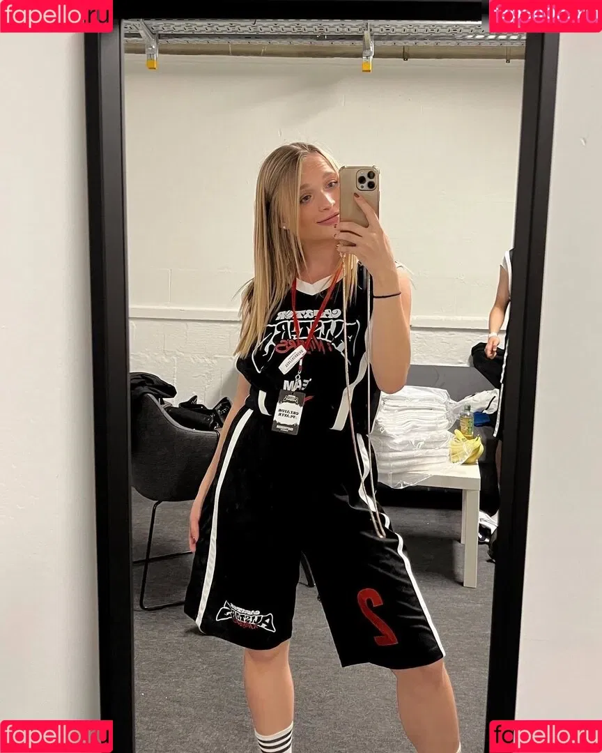Lisa Küppers Onlyfans Photo Gallery 