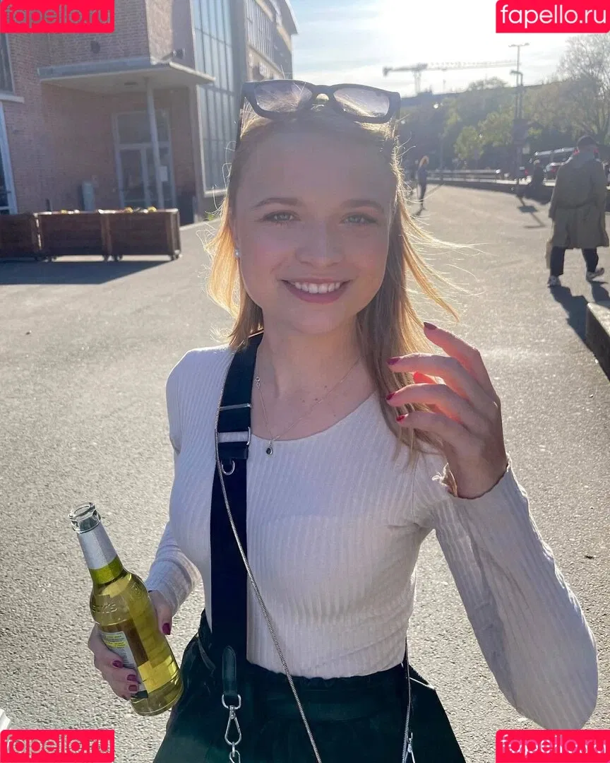 Lisa Küppers Onlyfans Photo Gallery 