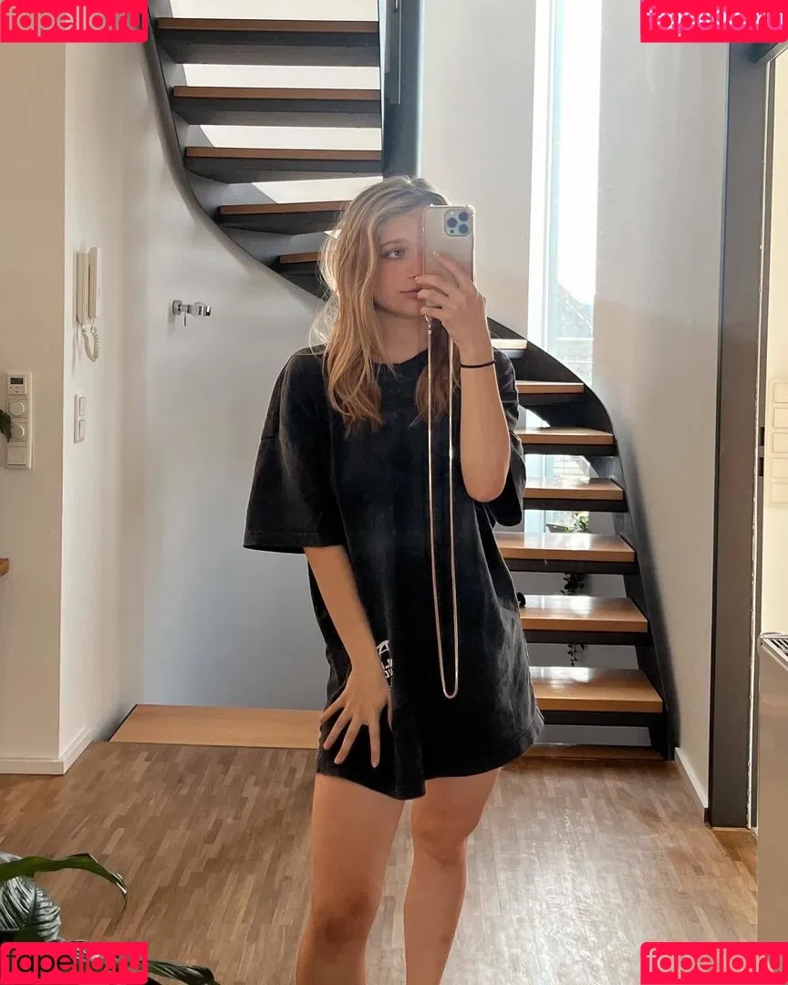 Lisa Küppers Onlyfans Photo Gallery 