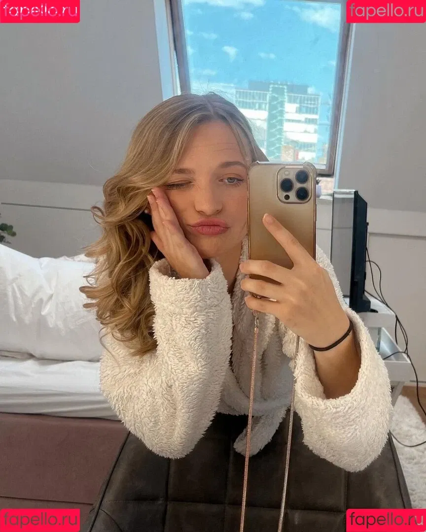 Lisa Küppers Onlyfans Photo Gallery 