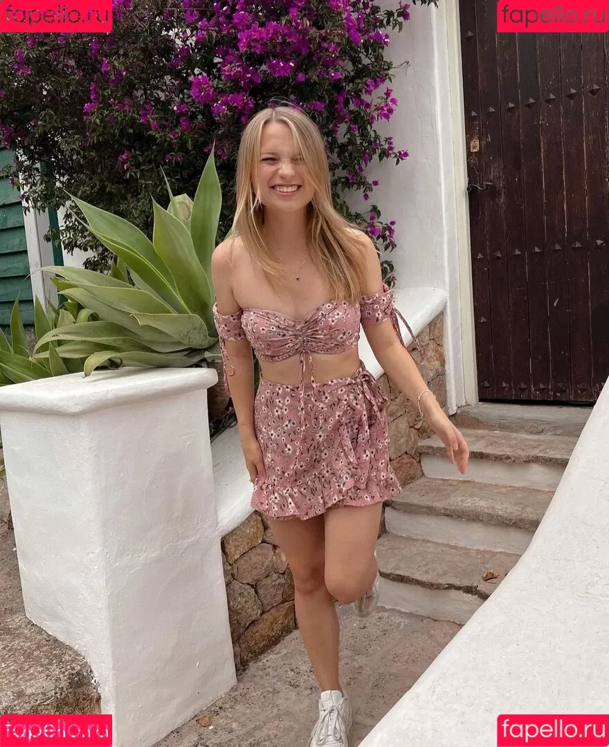 Lisa Küppers Onlyfans Photo Gallery 