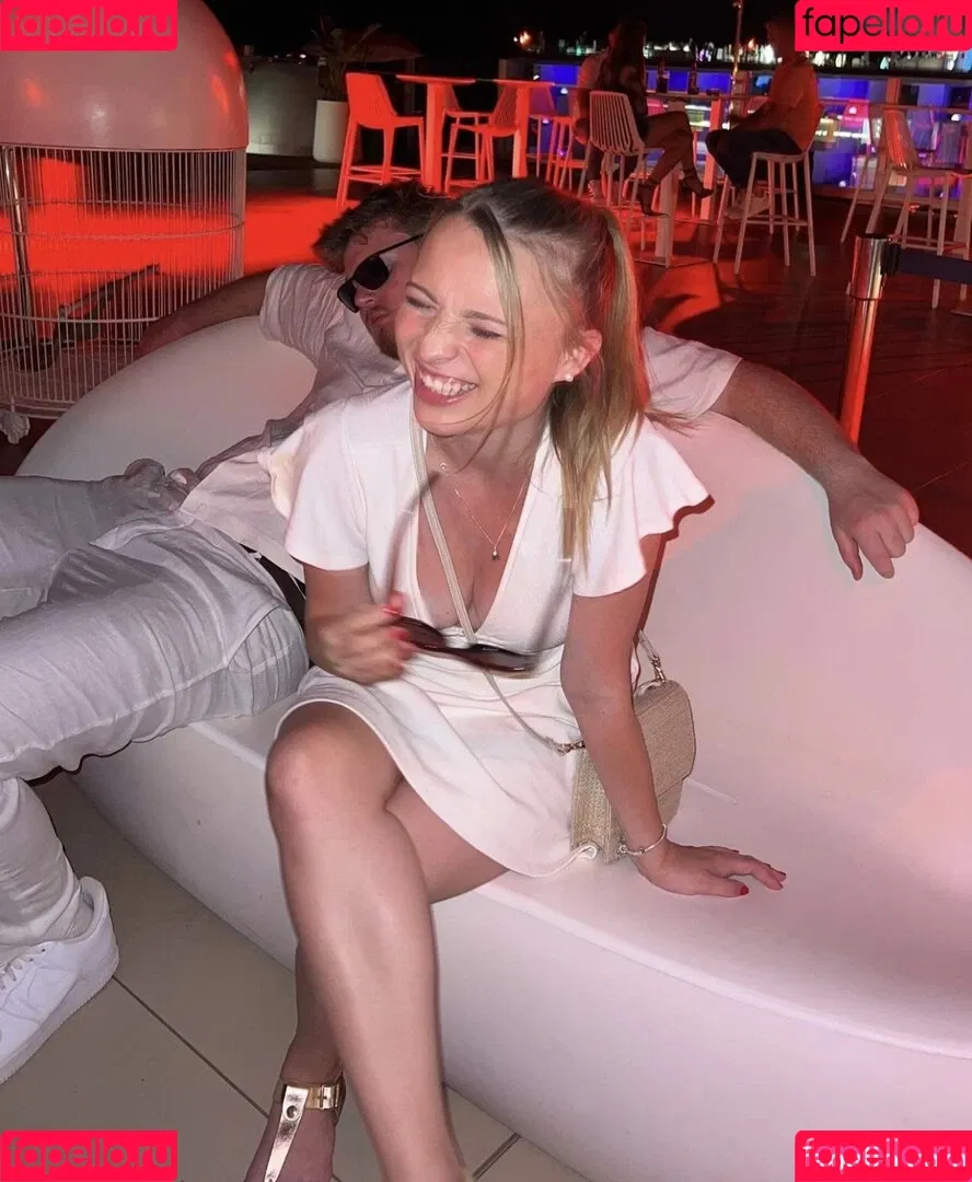 Lisa Küppers Onlyfans Photo Gallery 