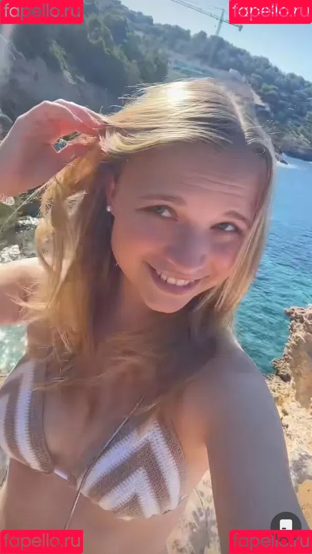 Lisa Küppers Onlyfans Photo Gallery 