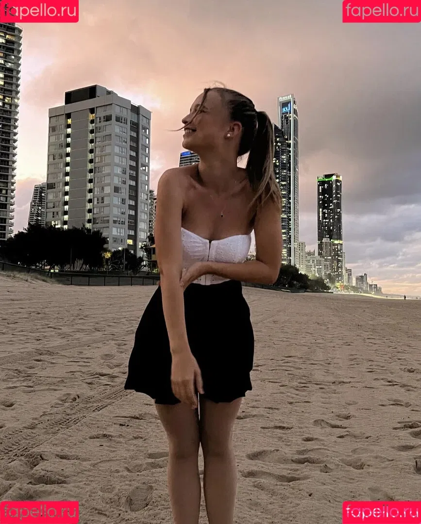 Lisa Küppers Onlyfans Photo Gallery 