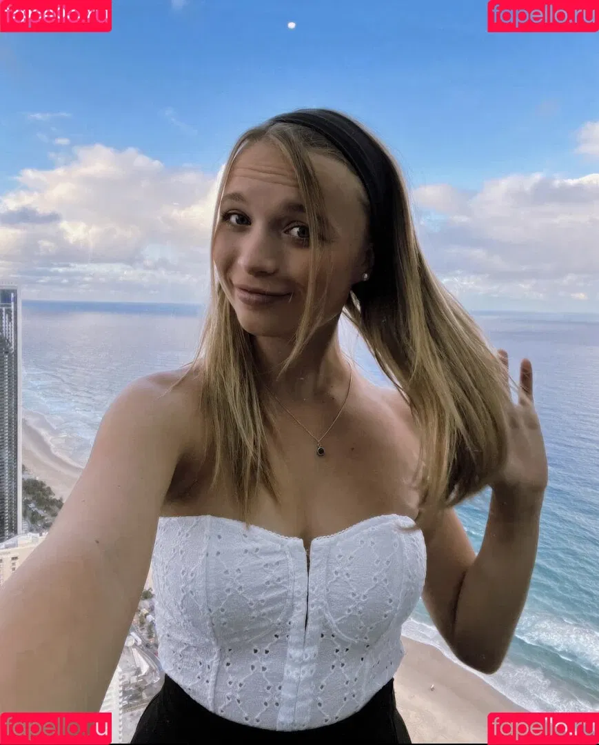 Lisa Küppers Onlyfans Photo Gallery 