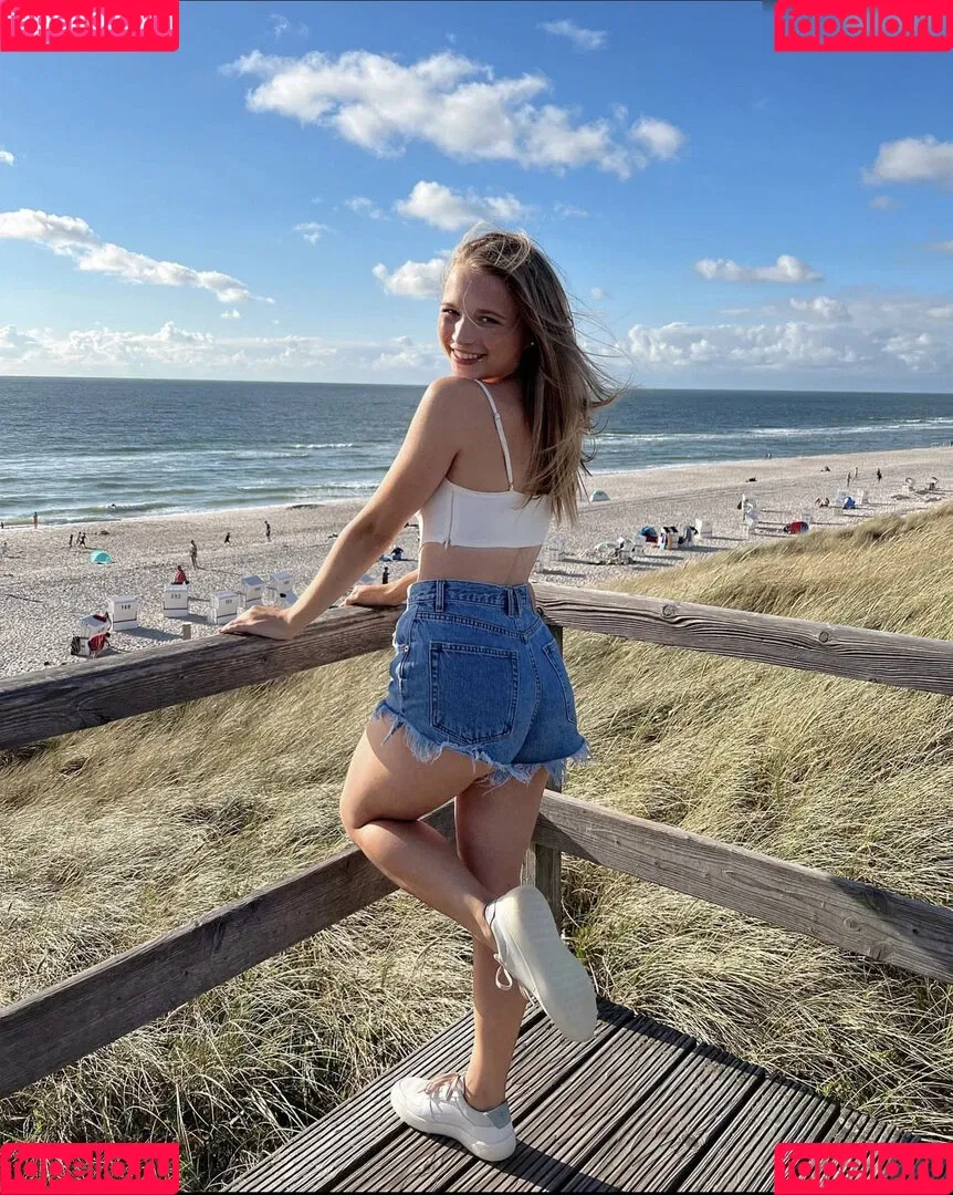 Lisa Küppers Onlyfans Photo Gallery 