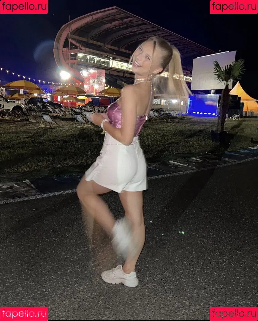 Lisa Küppers Onlyfans Photo Gallery 