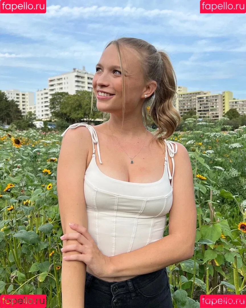 Lisa Küppers Onlyfans Photo Gallery 