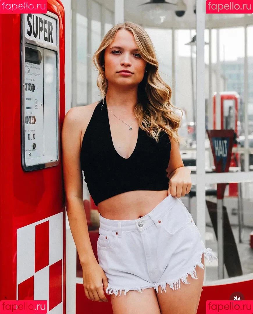 Lisa Küppers Onlyfans Photo Gallery 