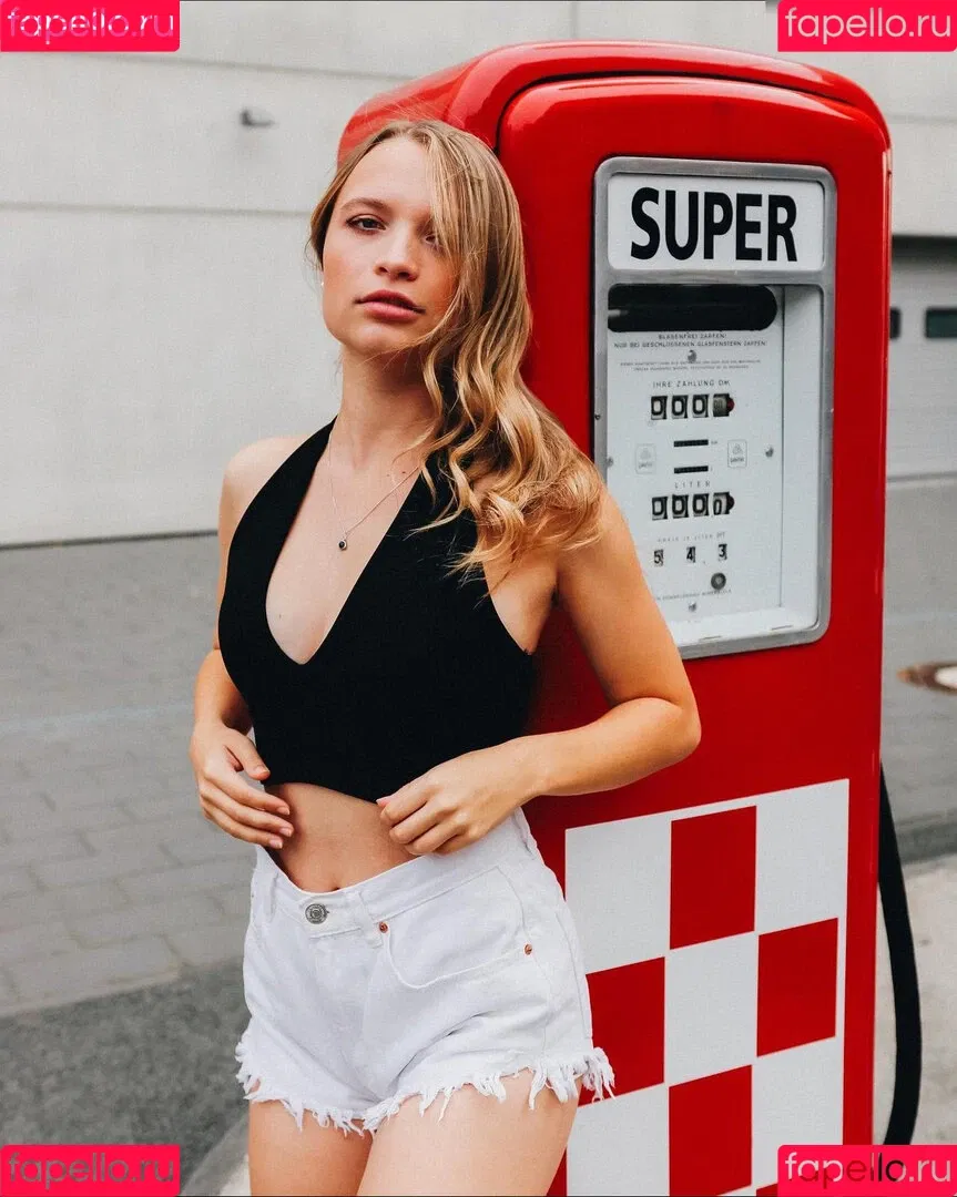 Lisa Küppers Onlyfans Photo Gallery 