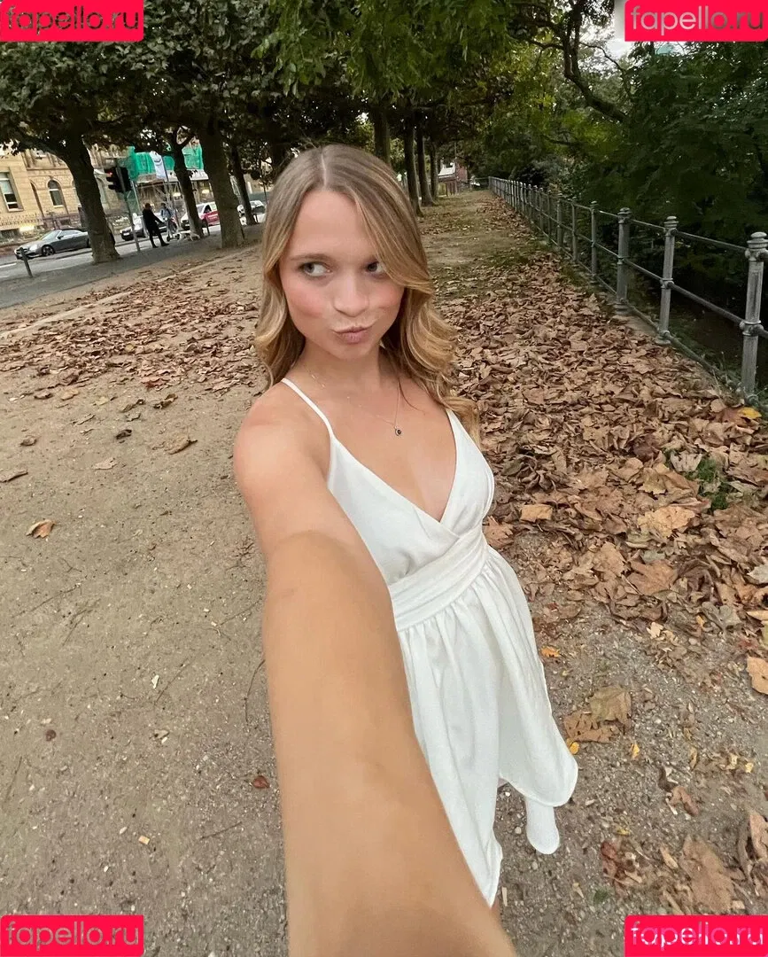 Lisa Küppers Onlyfans Photo Gallery 