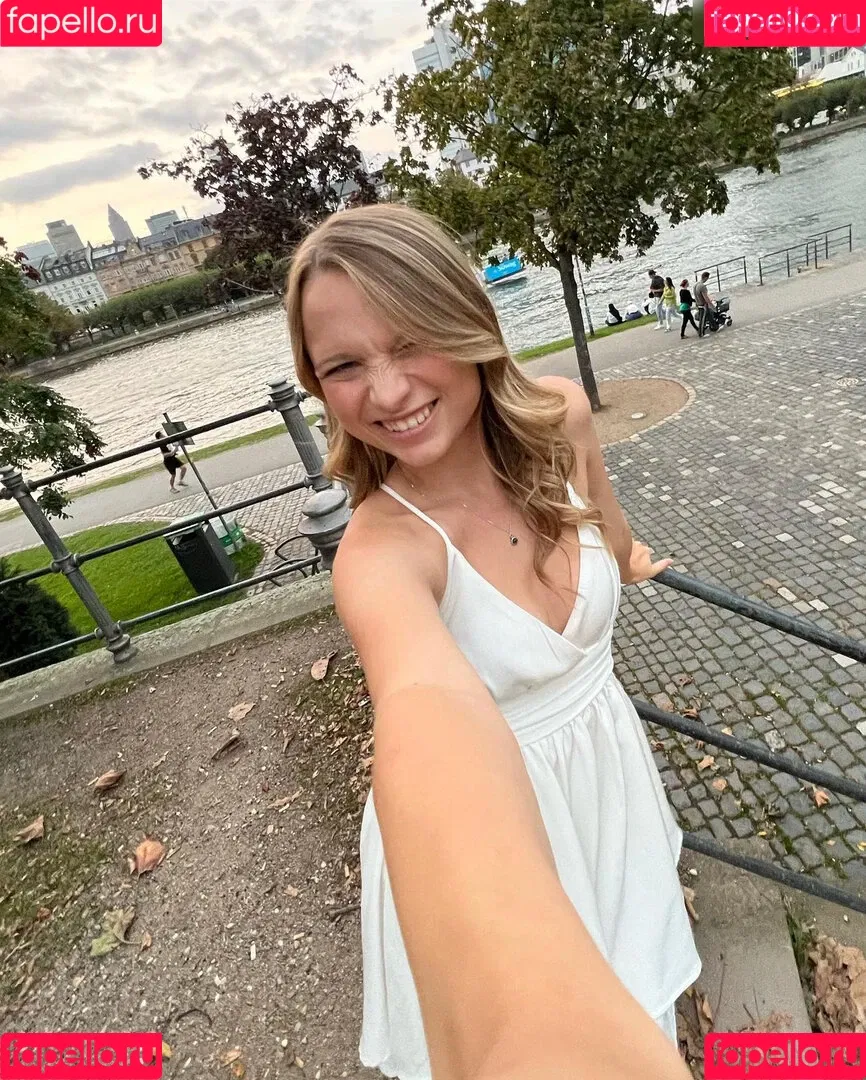 Lisa Küppers Onlyfans Photo Gallery 
