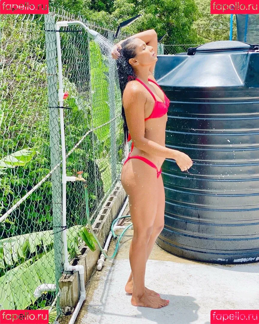 April Suraj Onlyfans Photo Gallery 