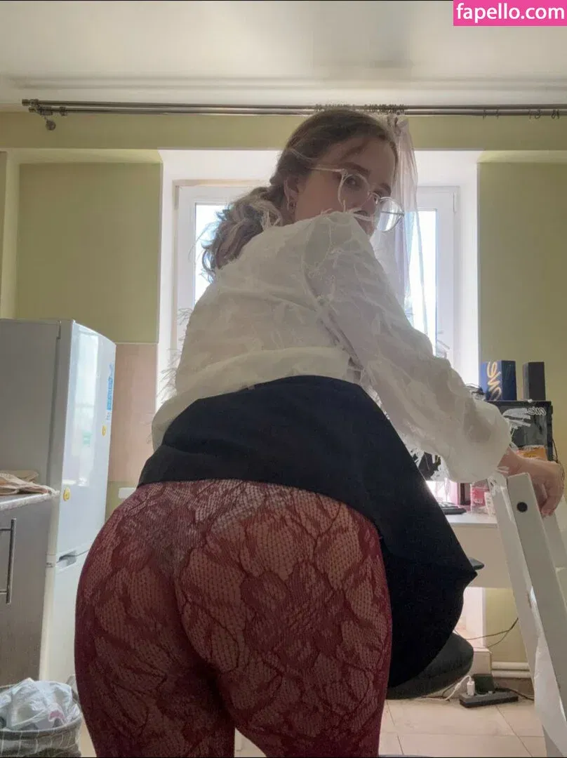 curly_decency Onlyfans Photo Gallery 